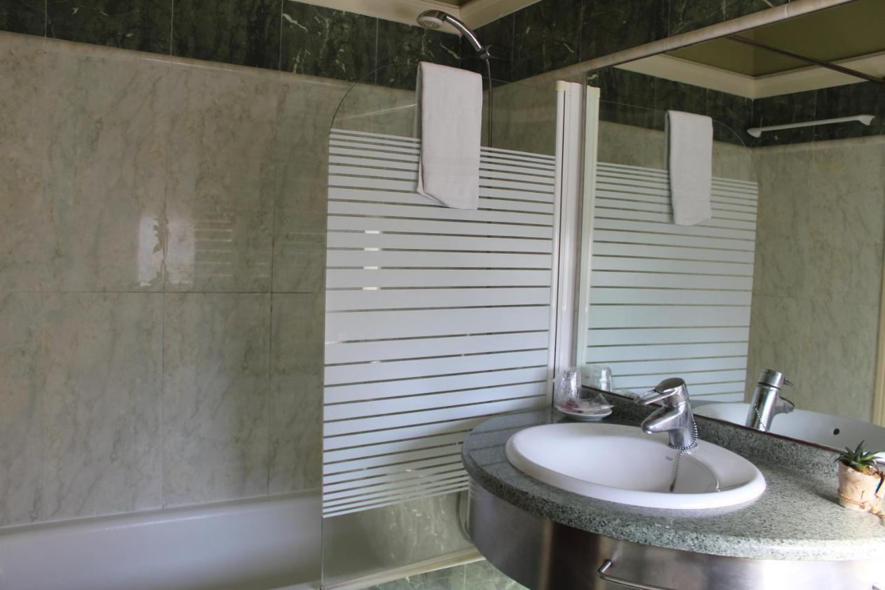 Hotel Harrison Etxea Amorebieta-Etxano Extérieur photo