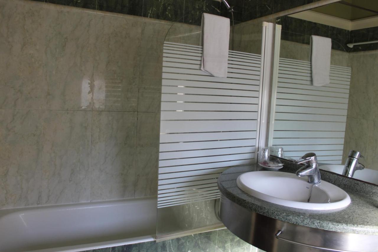 Hotel Harrison Etxea Amorebieta-Etxano Extérieur photo