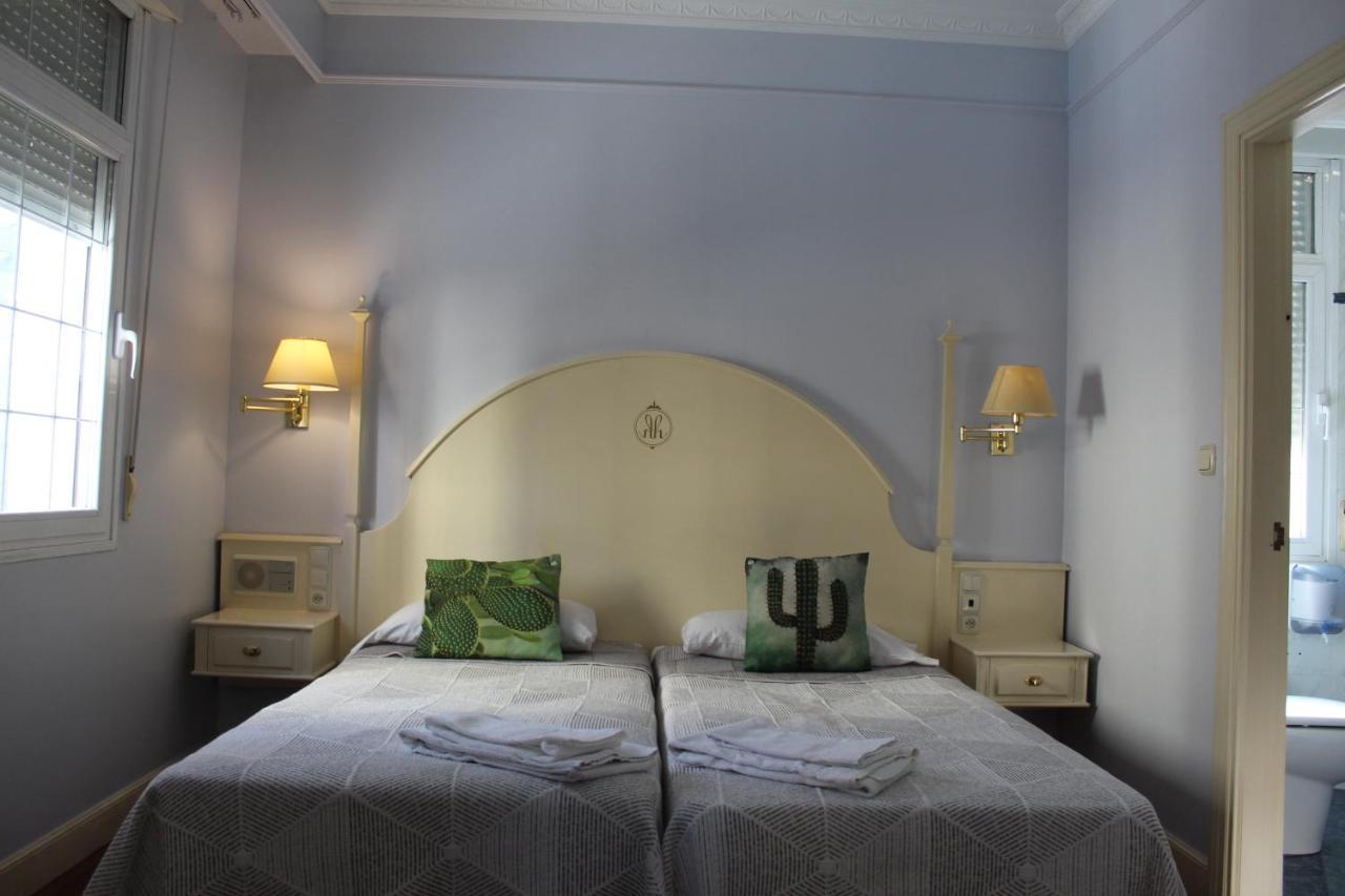Hotel Harrison Etxea Amorebieta-Etxano Extérieur photo
